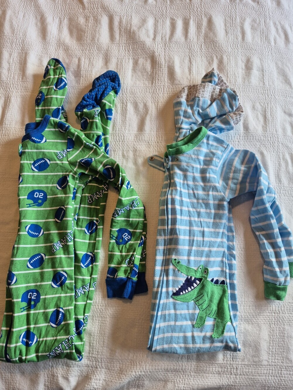 Carters, Children's Place boys 5T pajama bundle 2 pairs footie zip up VGUC